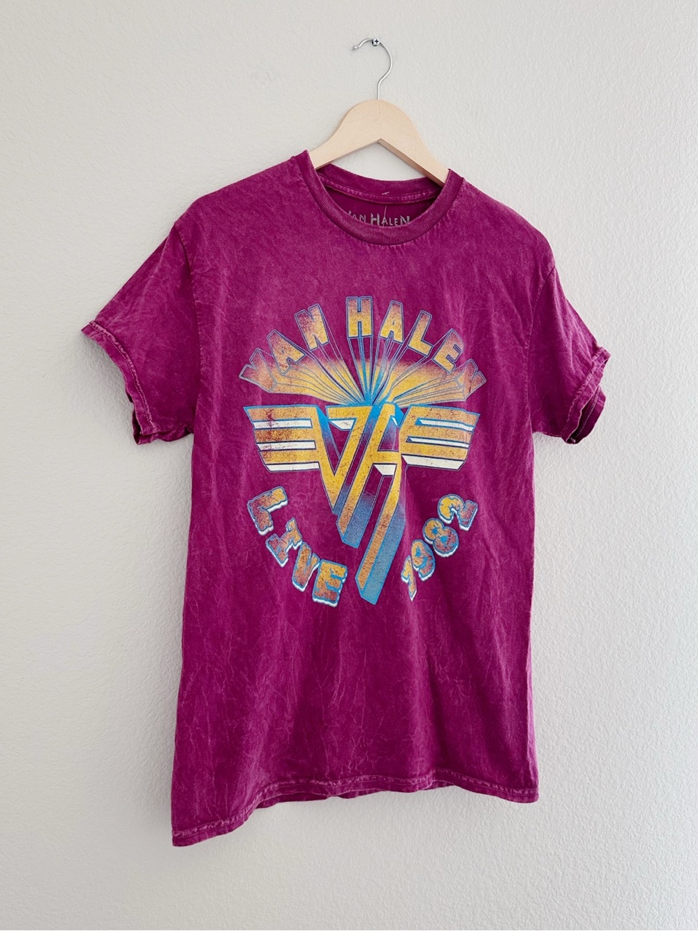 NEW Van Halen Live 1982 Graphic Band Tee - Picture 2 of 6